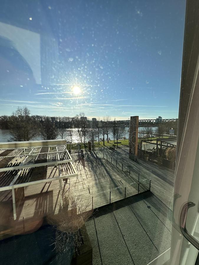Skau Eurovea Duplex Danube Exclusive View Free Parking Pozsony